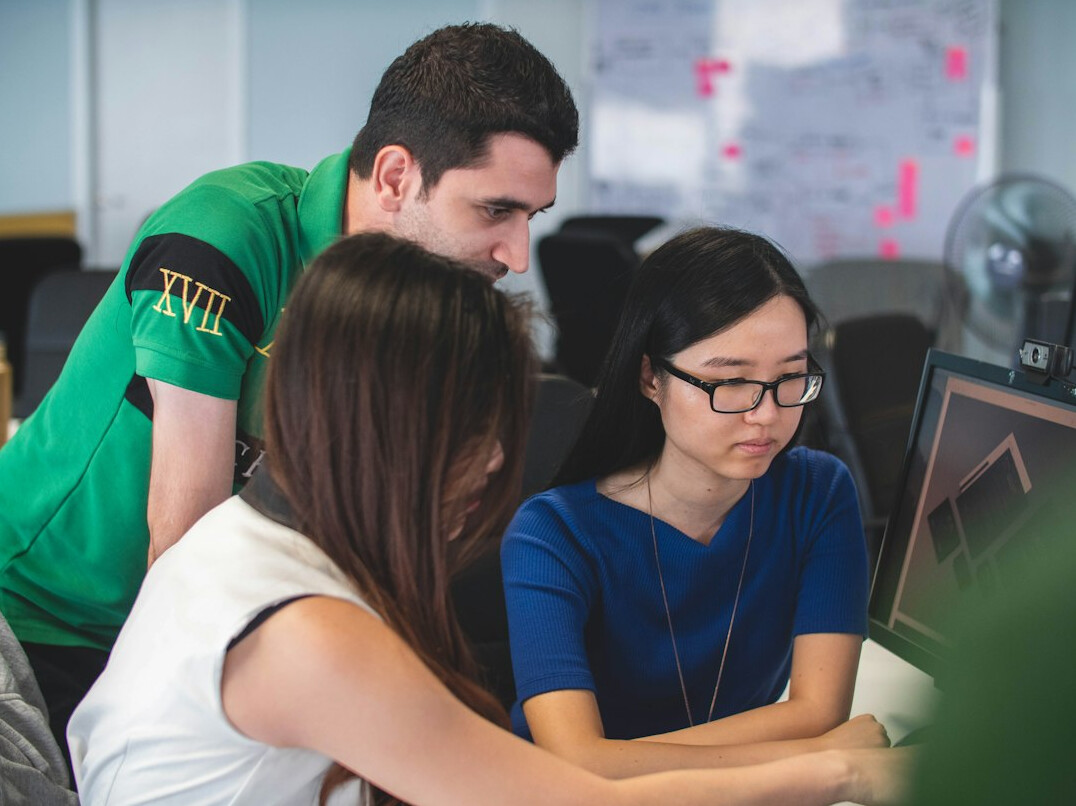 students learning programming